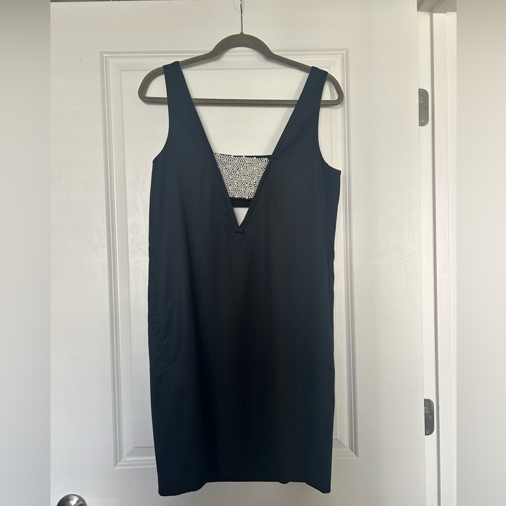 Black Sleeveless V-Neck Dress